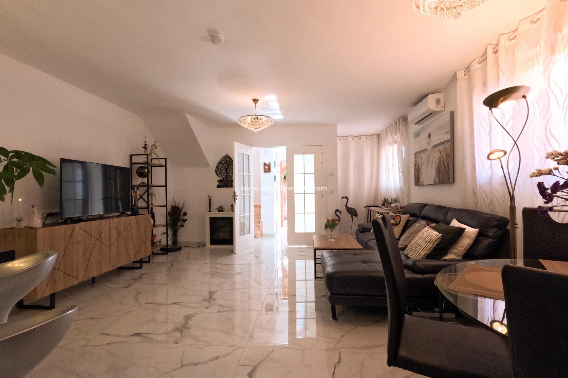 Revente - Maison de ville -
Torrevieja - El Acequión - Los Náufragos