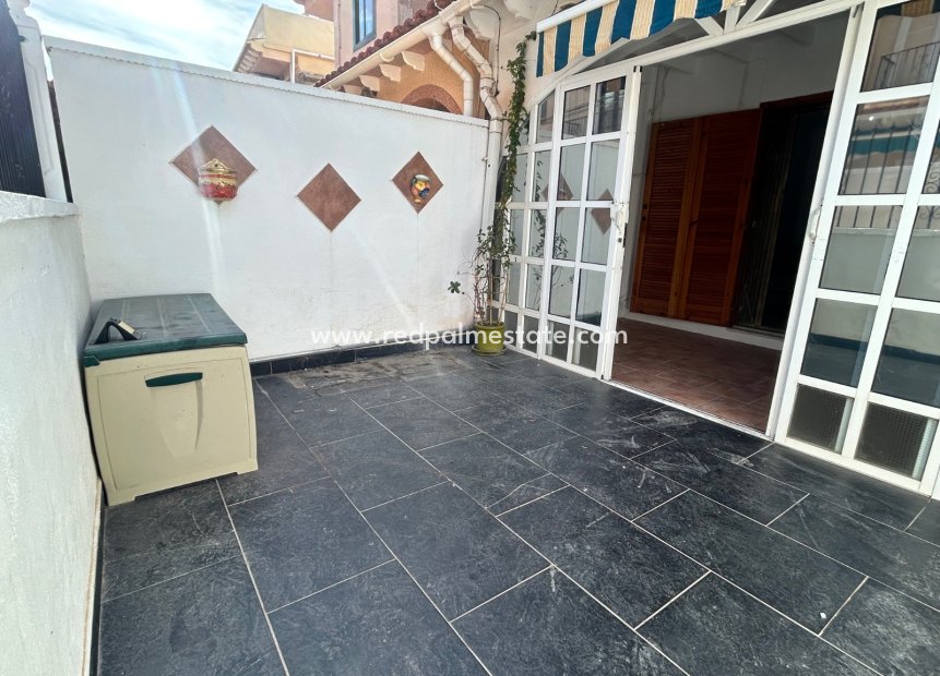 Revente - Maison de ville -
Torrevieja - Inland