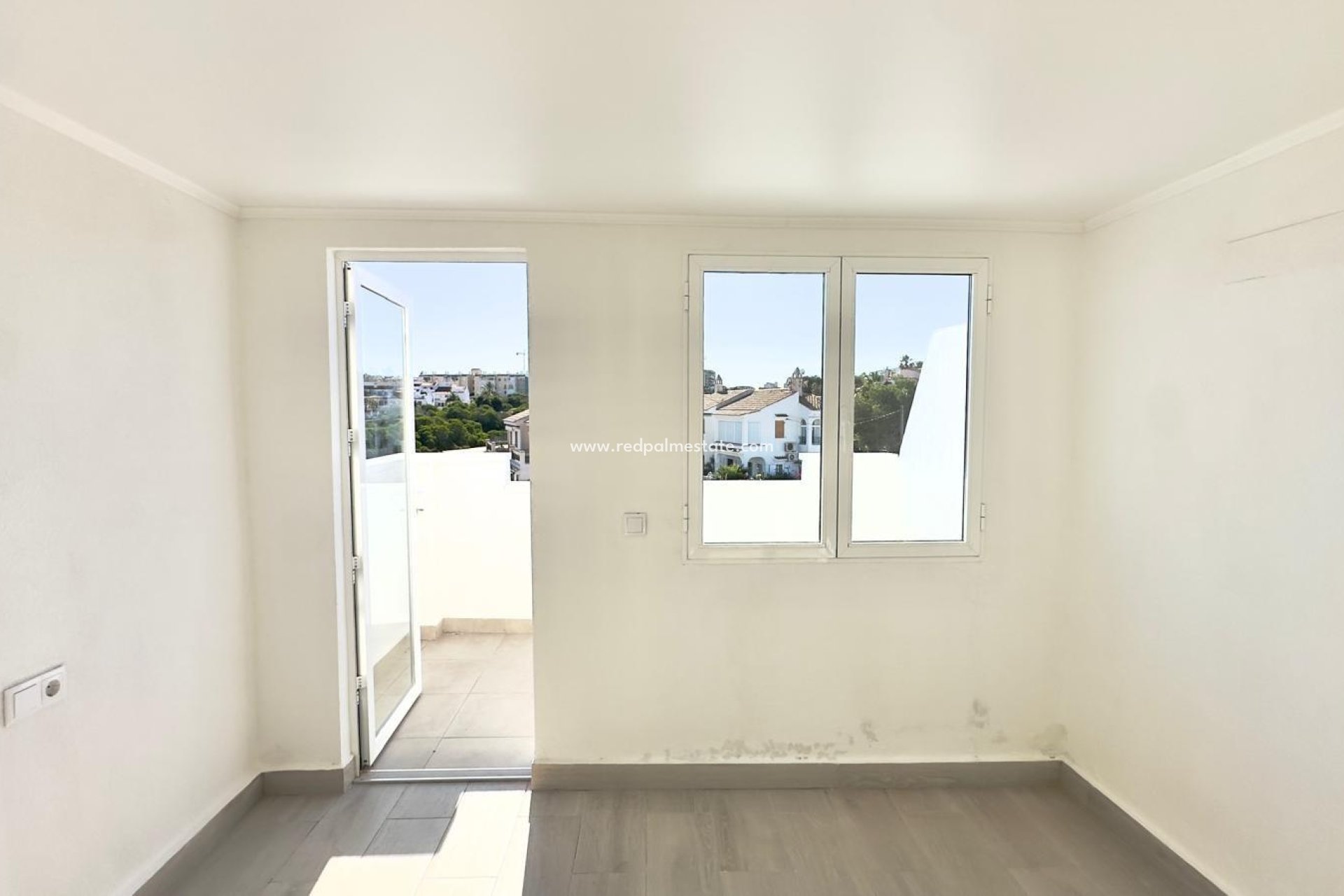 Revente - Maison de ville -
Torrevieja - La Mata