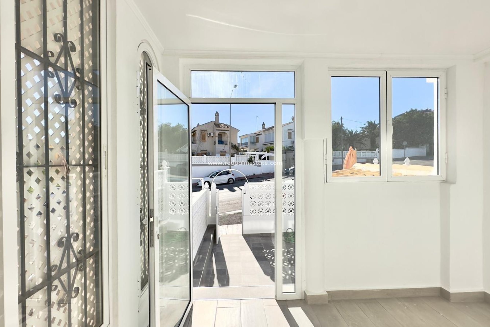 Revente - Maison de ville -
Torrevieja - La Mata