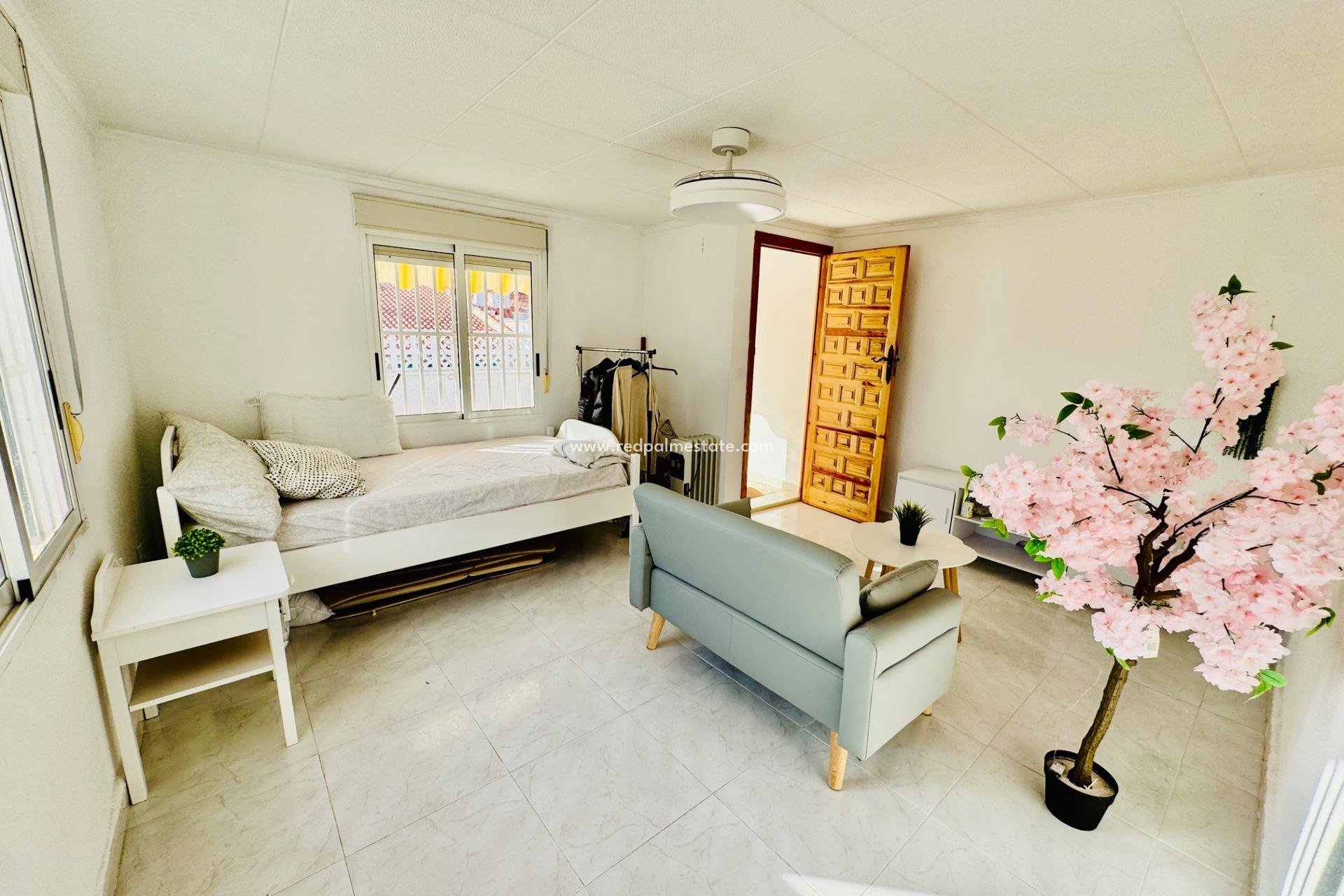 Revente - Maison de ville -
Torrevieja - La Siesta - El Salado - Torreta