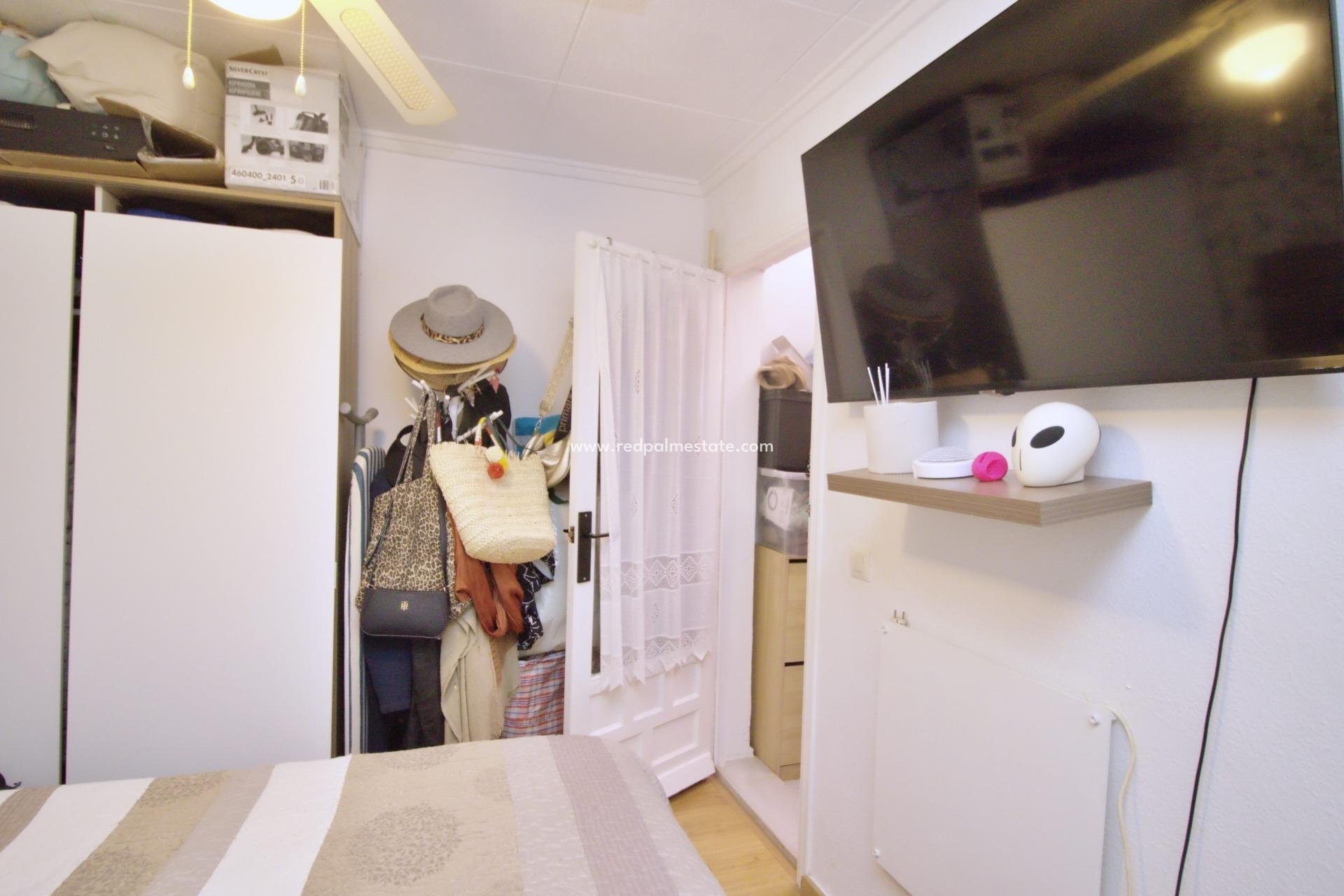 Revente - Maison de ville -
Torrevieja - La Siesta - El Salado -  Torreta