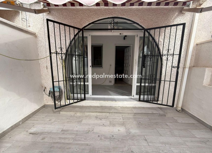 Revente - Maison de ville -
Torrevieja - La Siesta - El Salado - Torreta