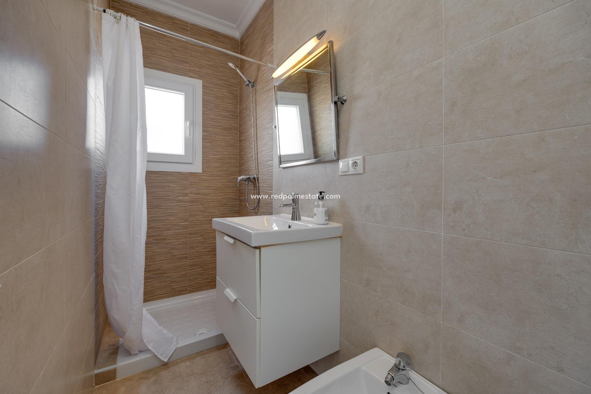 Revente - Maison de ville -
Torrevieja - La Siesta - El Salado - Torreta