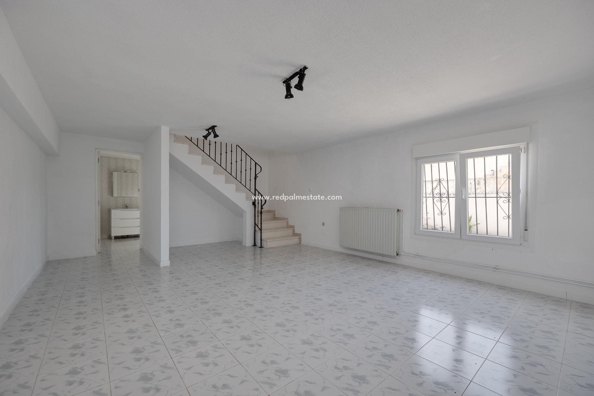 Revente - Maison de ville -
Torrevieja - La Siesta - El Salado - Torreta