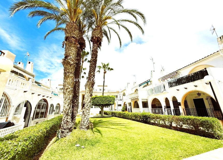 Revente - Maison de ville -
Torrevieja - La Siesta - El Salado -  Torreta