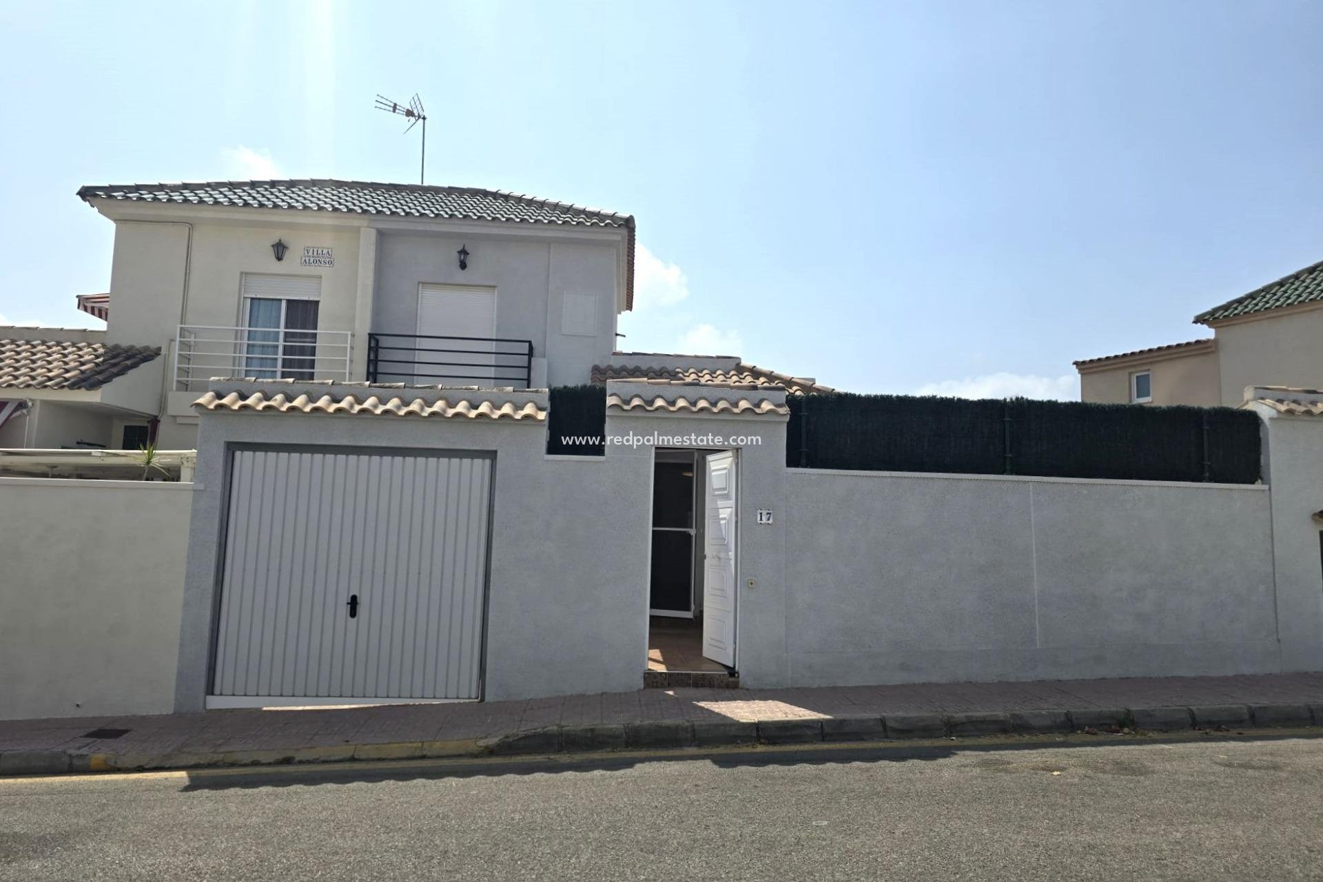Revente - Maison de ville -
Torrevieja - Los altos