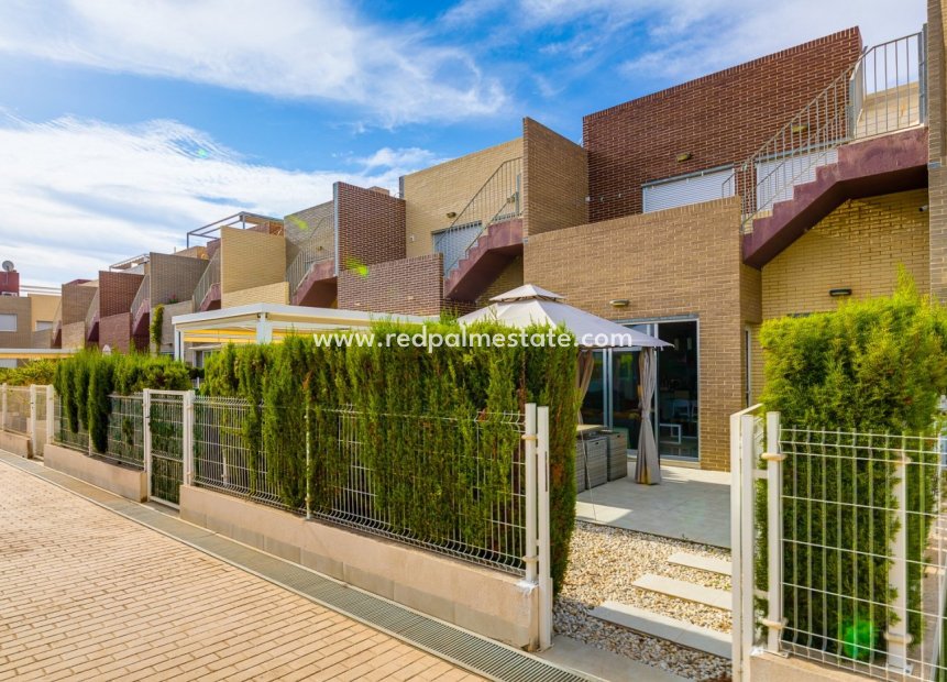 Revente - Maison de ville -
Torrevieja - Nueva Torrevieja - Aguas Nuevas