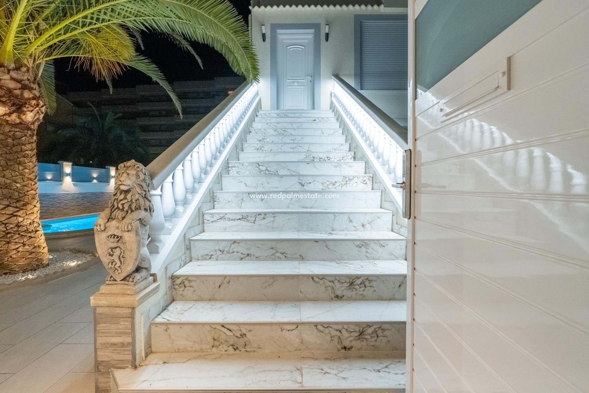 Revente - Maison de ville -
Torrevieja - Punta prima