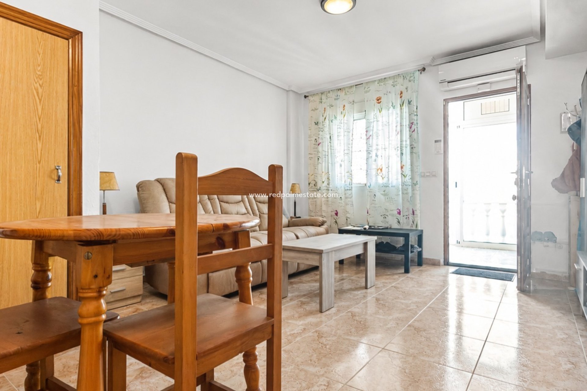 Revente - Maison de ville -
Torrevieja