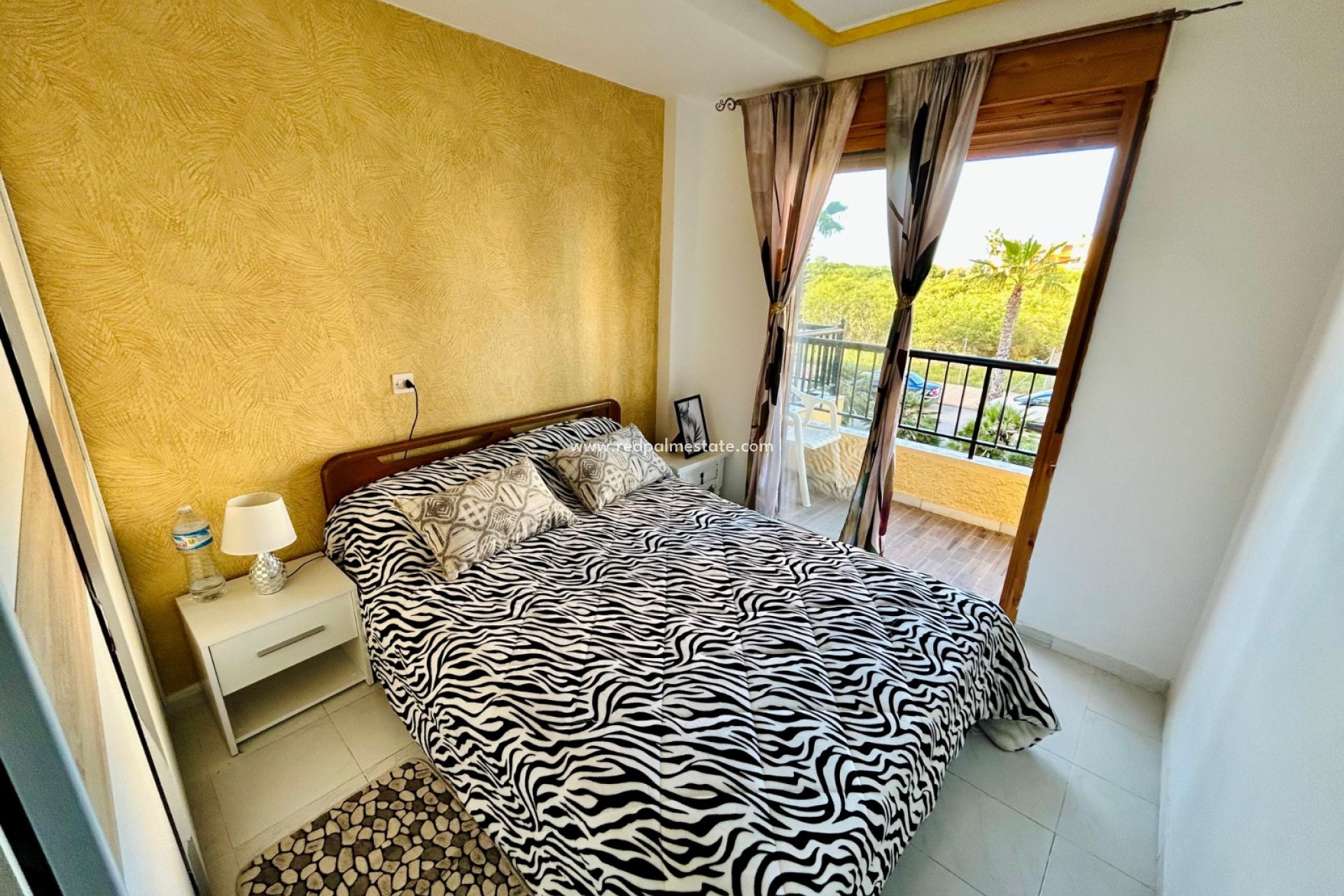 Revente - Maison de ville -
Torrevieja