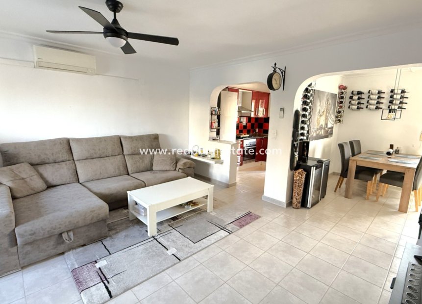 Revente - Maison de ville -
Torrevieja