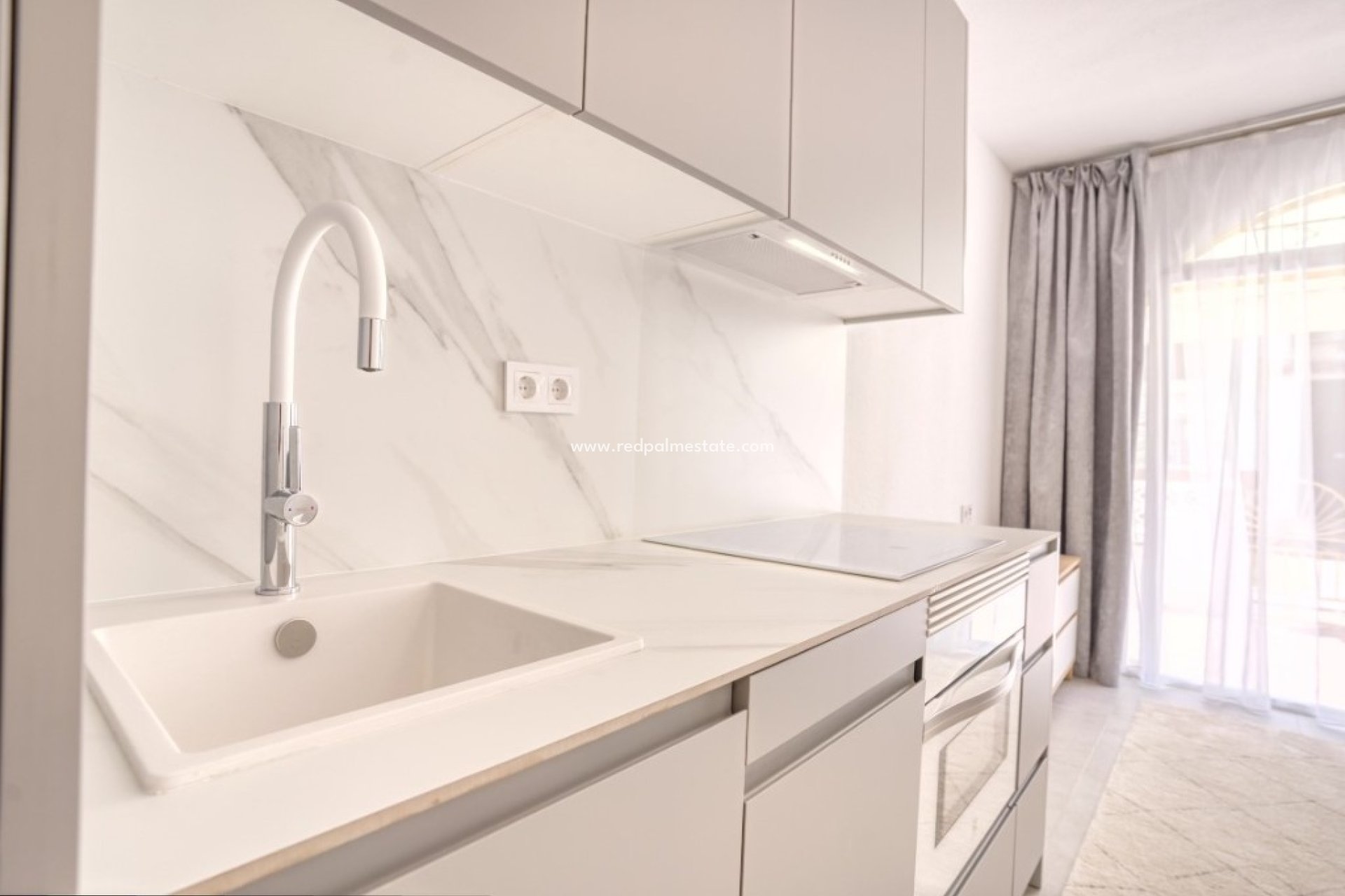 Revente - Maison de ville -
Torrevieja