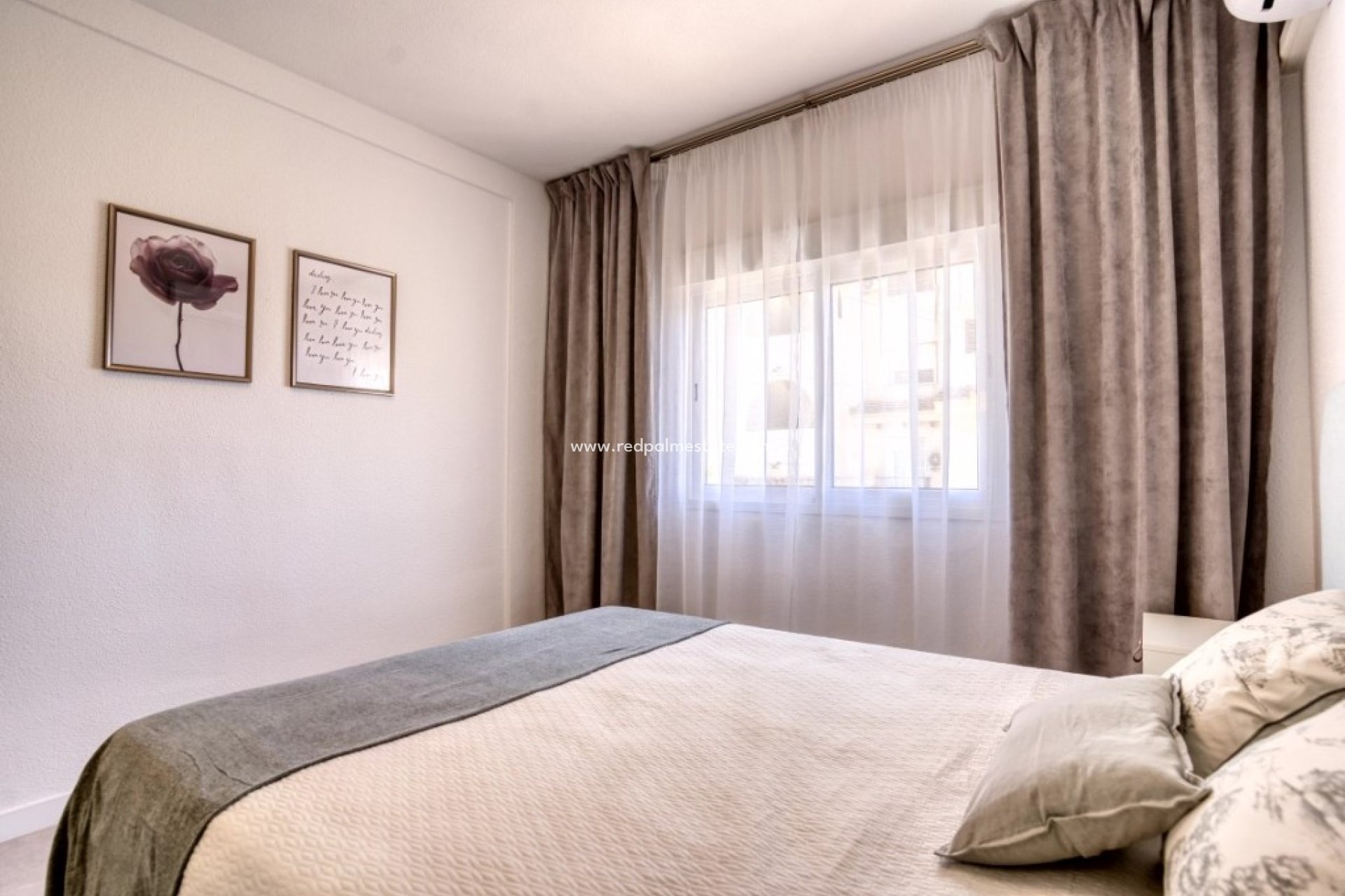 Revente - Maison de ville -
Torrevieja