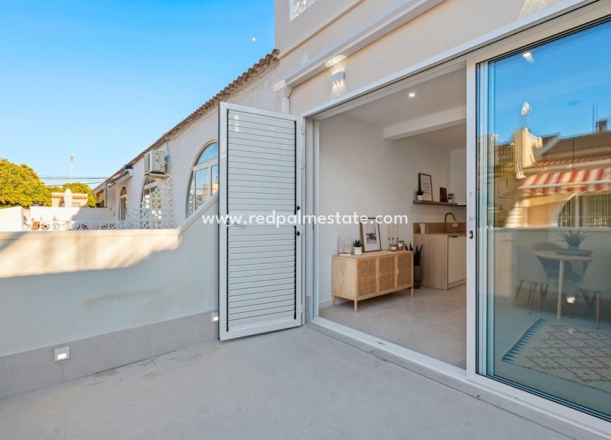 Revente - Maison de ville -
Torrevieja