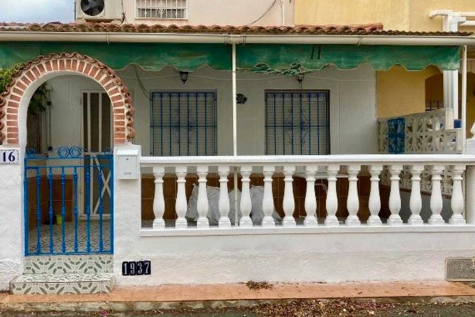 Revente - Maison de ville -
Urb. La Marina - Inland