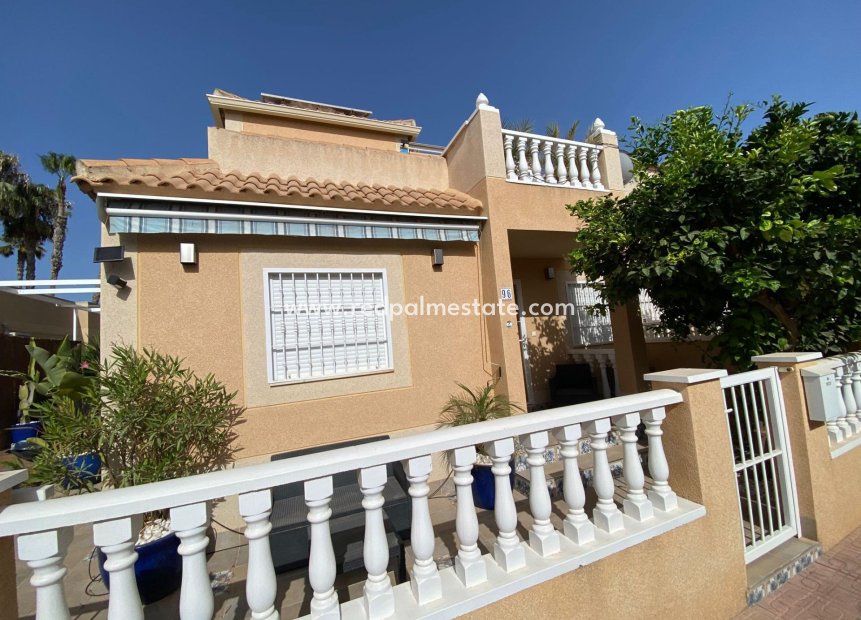 Revente - Maison mitoyenne -
Torrevieja - El limonar