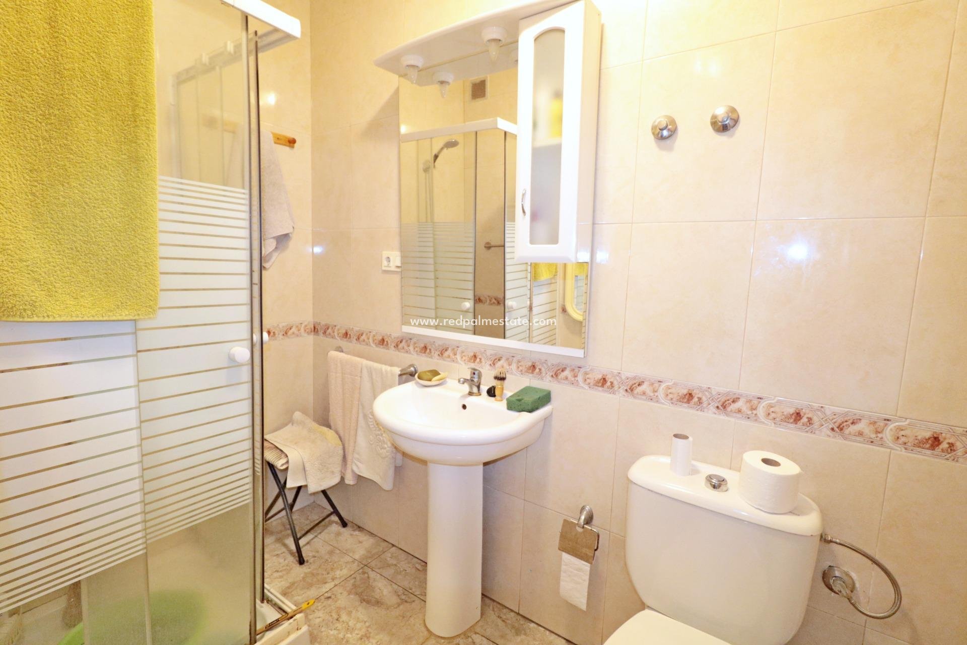 Revente - Maison Quadruple -
Torrevieja - La Siesta - El Salado - Torreta