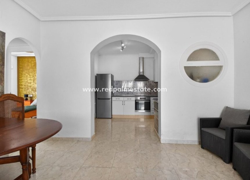 Revente - Maison Quadruple -
Torrevieja - Los altos