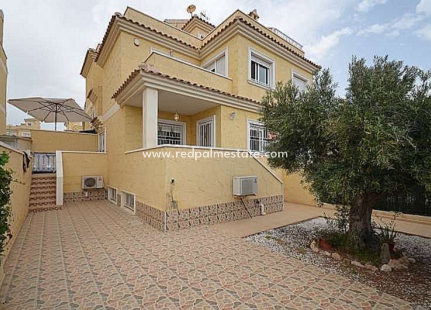 Revente - Maison Quadruple -
Torrevieja