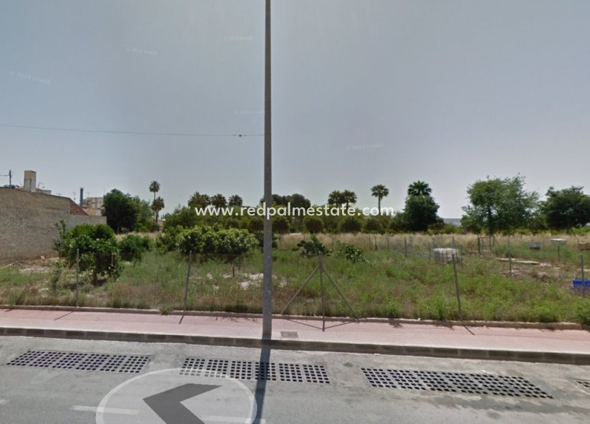 Revente - Parcelle -
Daya Nueva - Costa Blanca