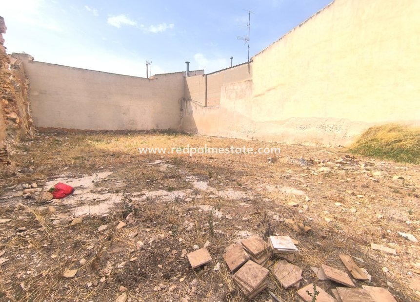 Revente - Parcelle -
Pinoso - Inland