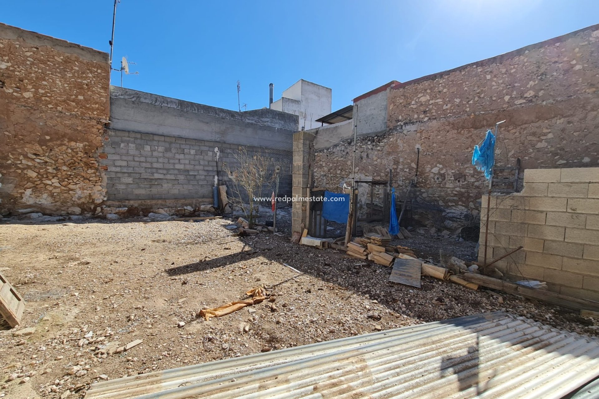 Revente - Parcelle -
Pinoso - Inland