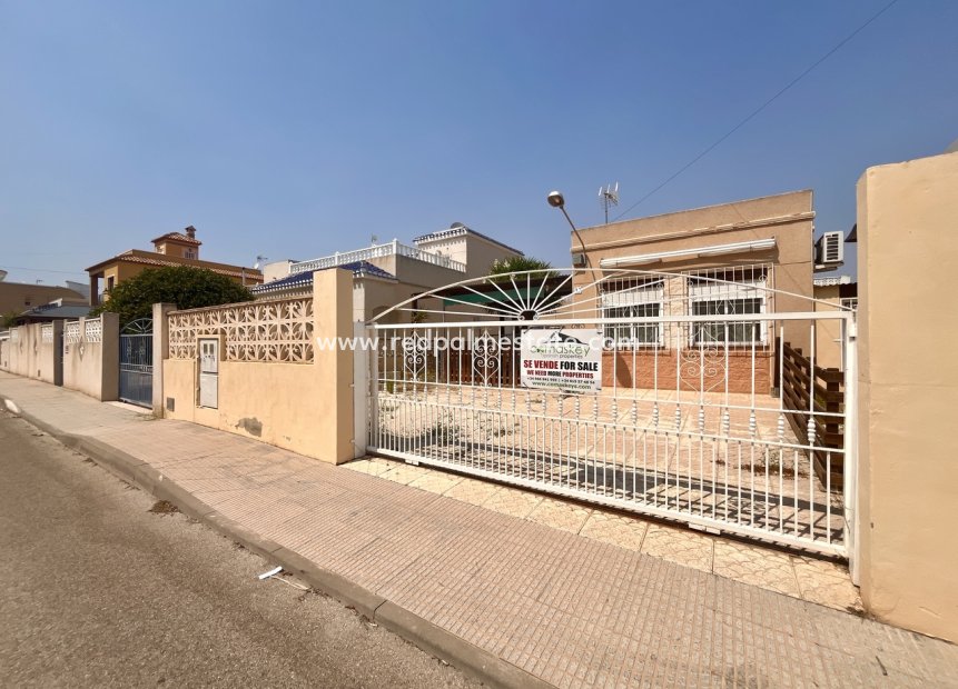 Revente - Parcelle -
San Miguel de Salinas - Inland