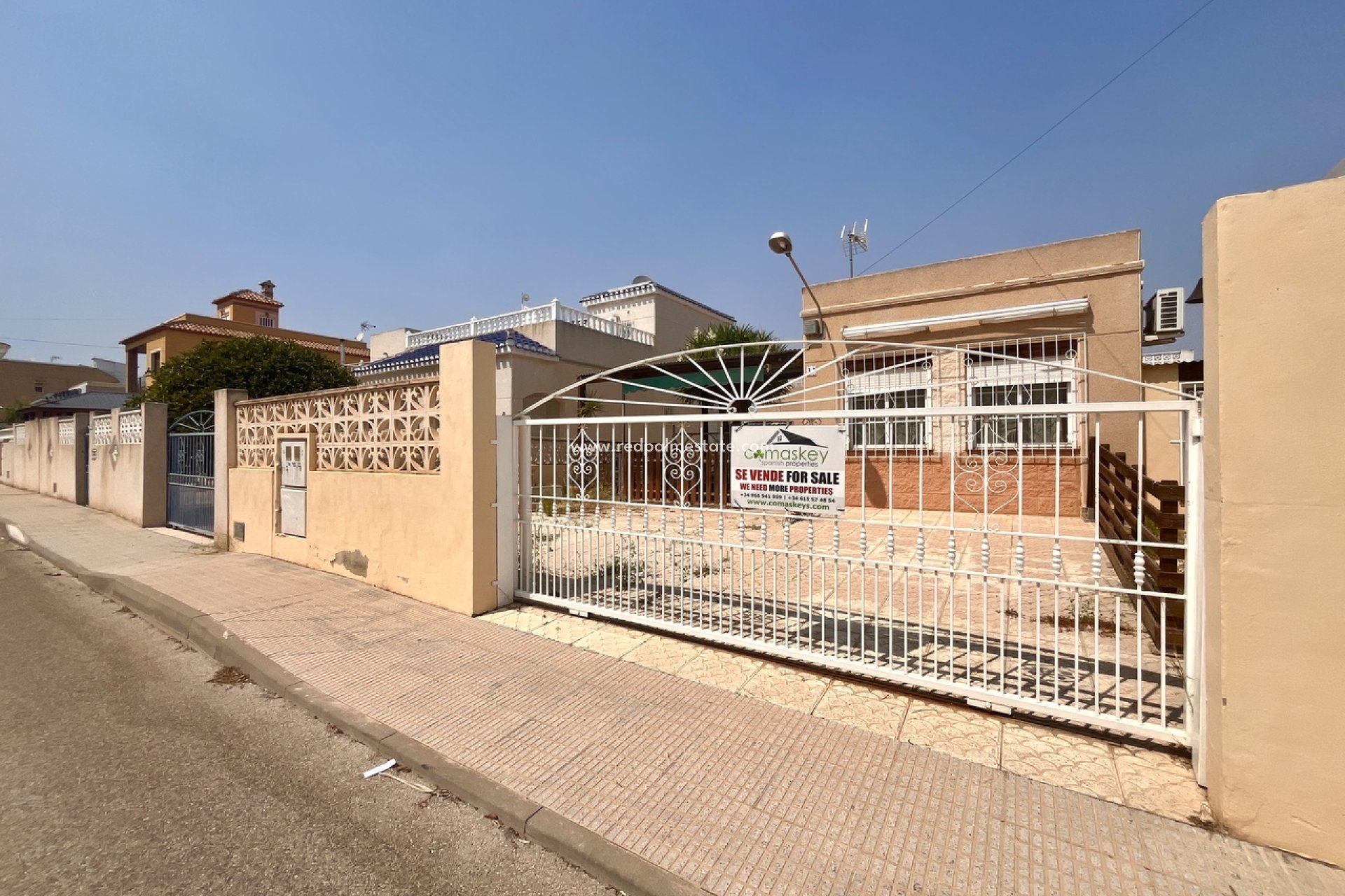 Revente - Parcelle -
San Miguel de Salinas - Inland