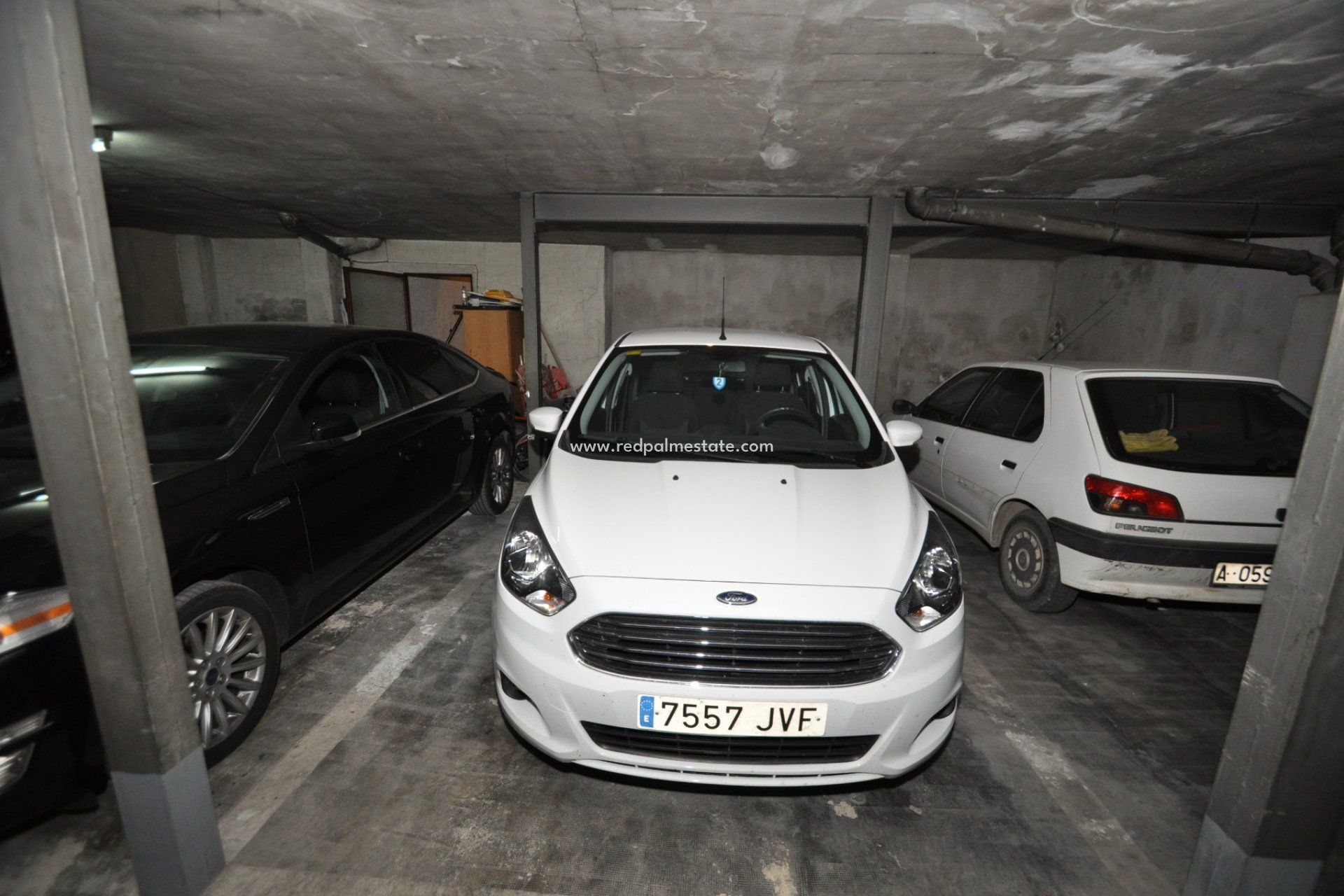 Revente - Parking -
Pinoso - Inland