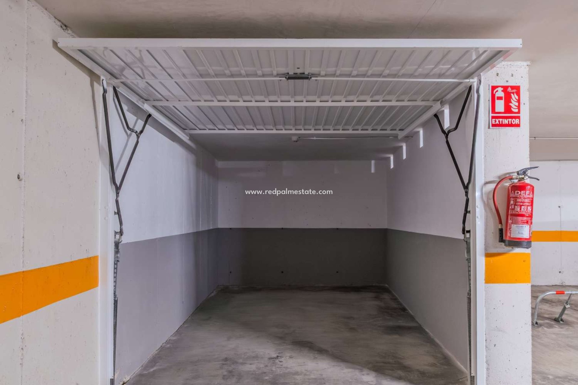 Revente - Parking -
Torrevieja - PARQUE DE LAS NACIONES