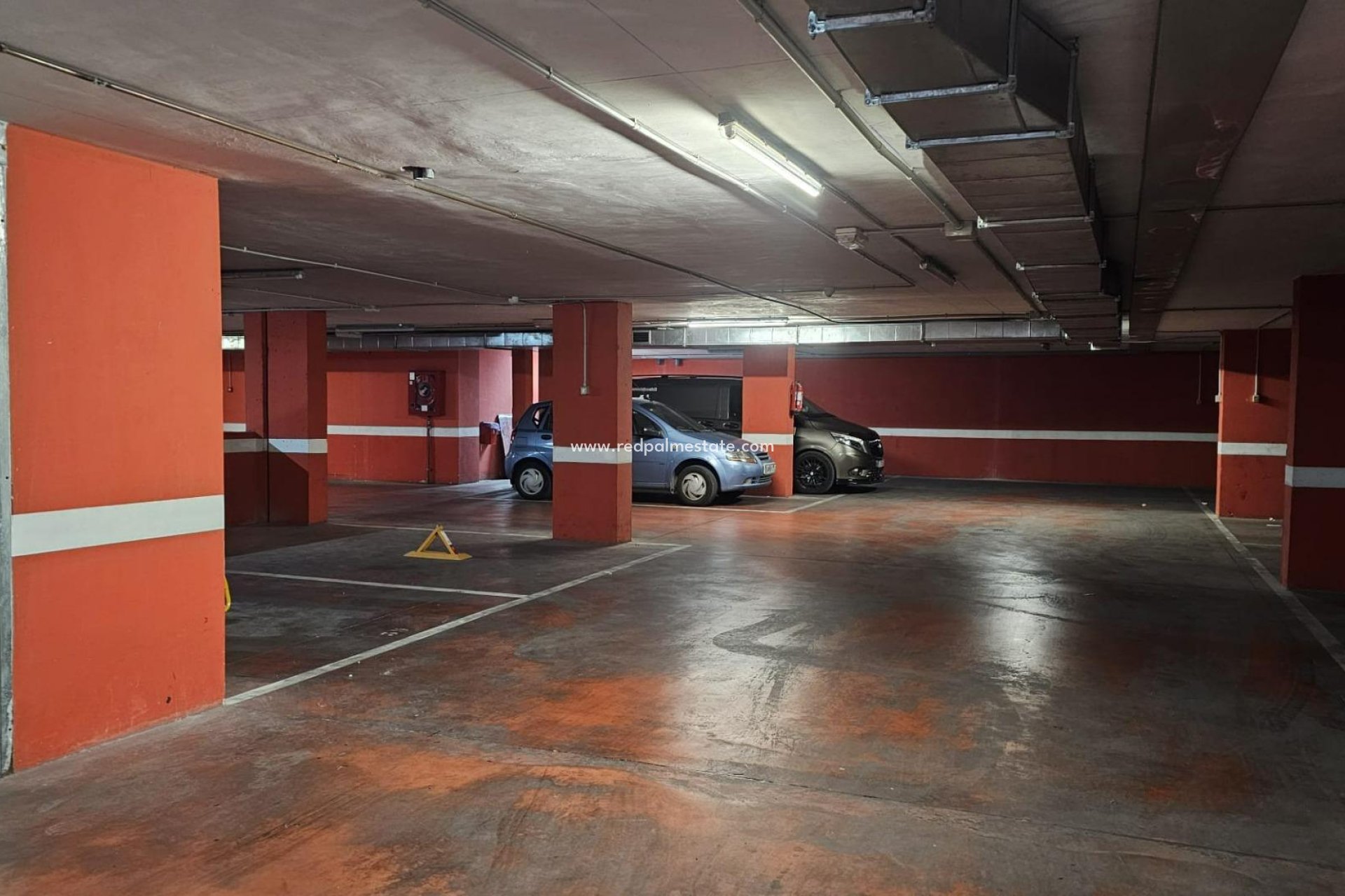 Revente - Parking -
Torrevieja - Playa del Cura