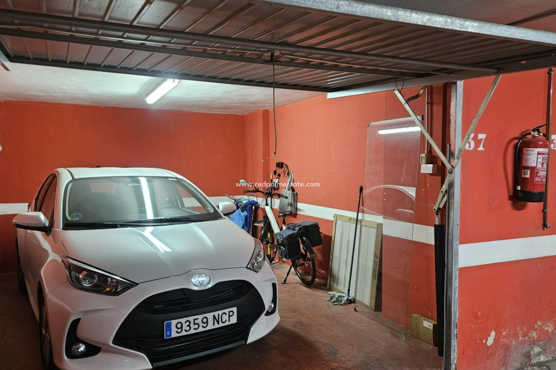 Revente - Parking -
Torrevieja - Playa del Cura