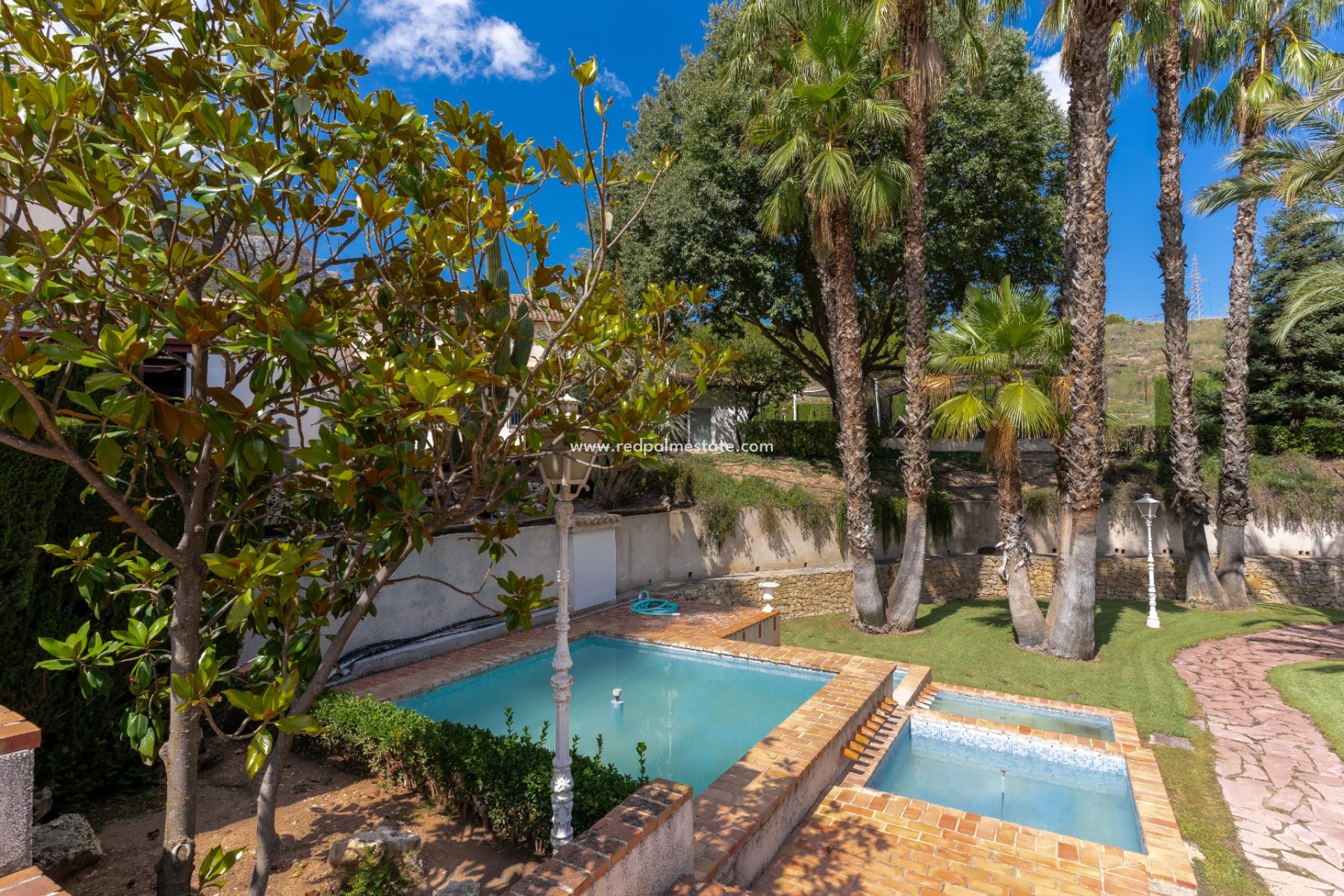 Revente - Villa -
Alcoy - Inland