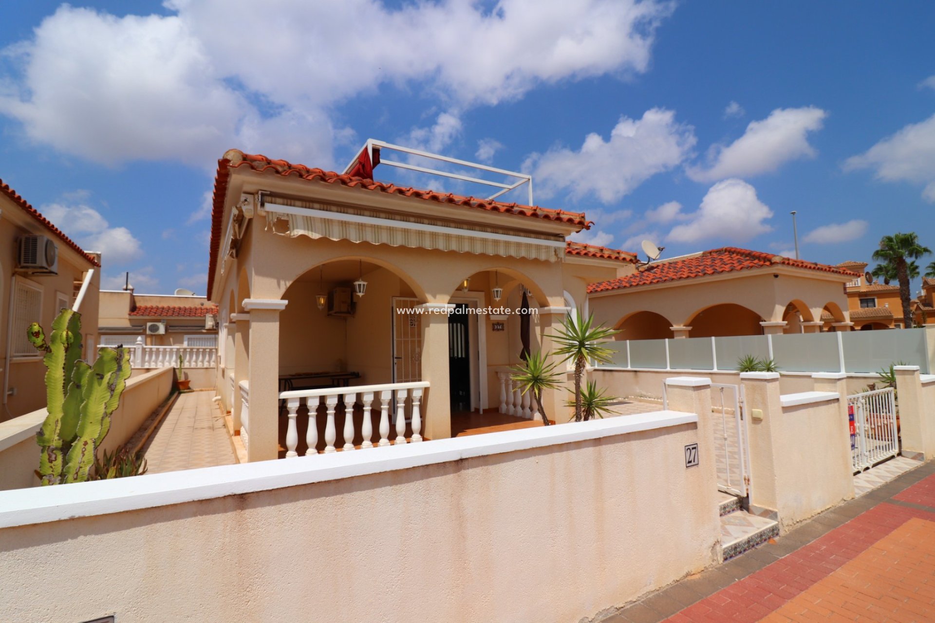 Revente - Villa -
Algorfa