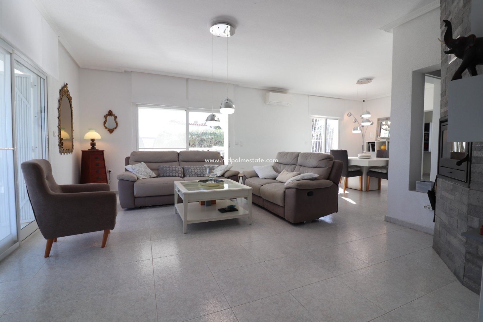 Revente - Villa -
Algorfa