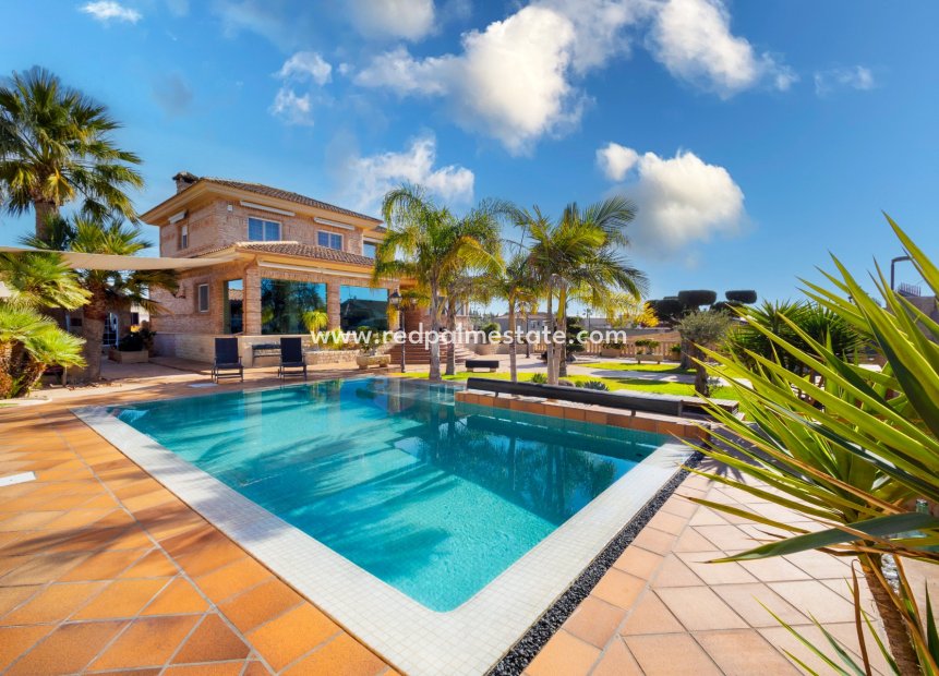 Revente - Villa -
Alicante - Inland