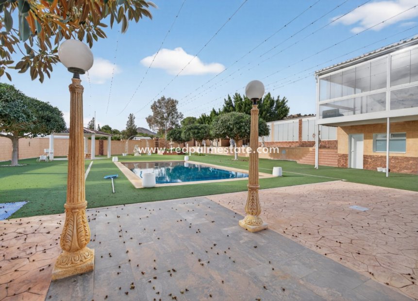 Revente - Villa -
Alicante - Rebolledo