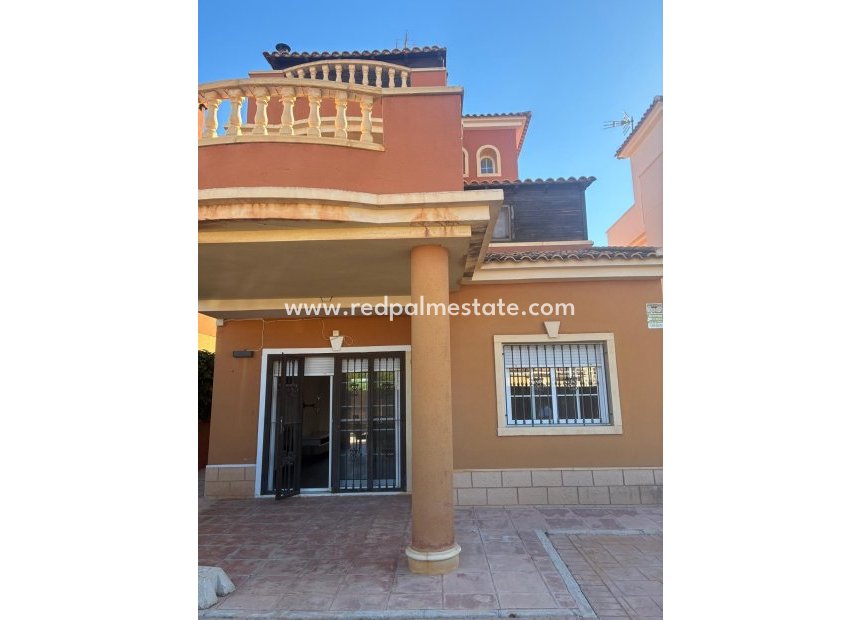 Revente - Villa -
Almoradí - El Banet