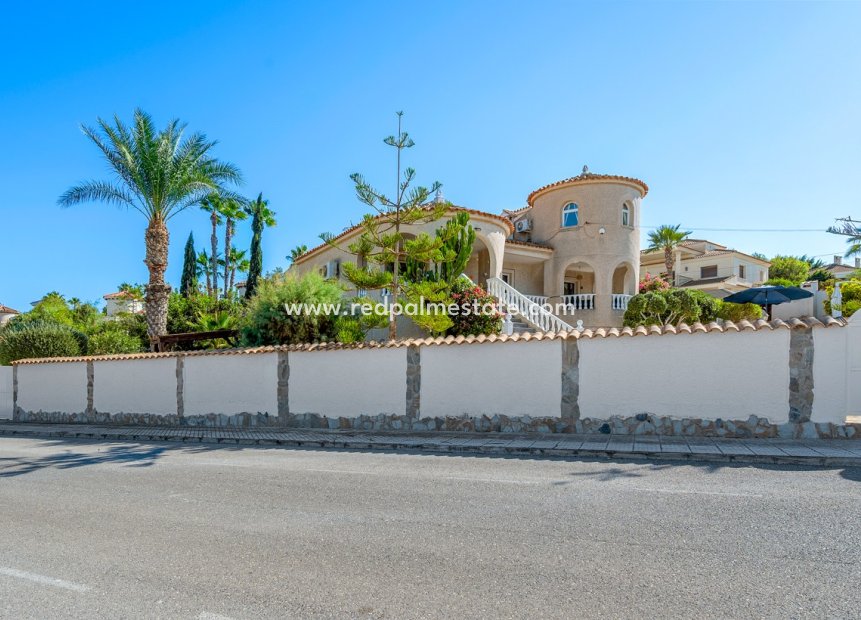 Revente - Villa -
Almoradí - Inland