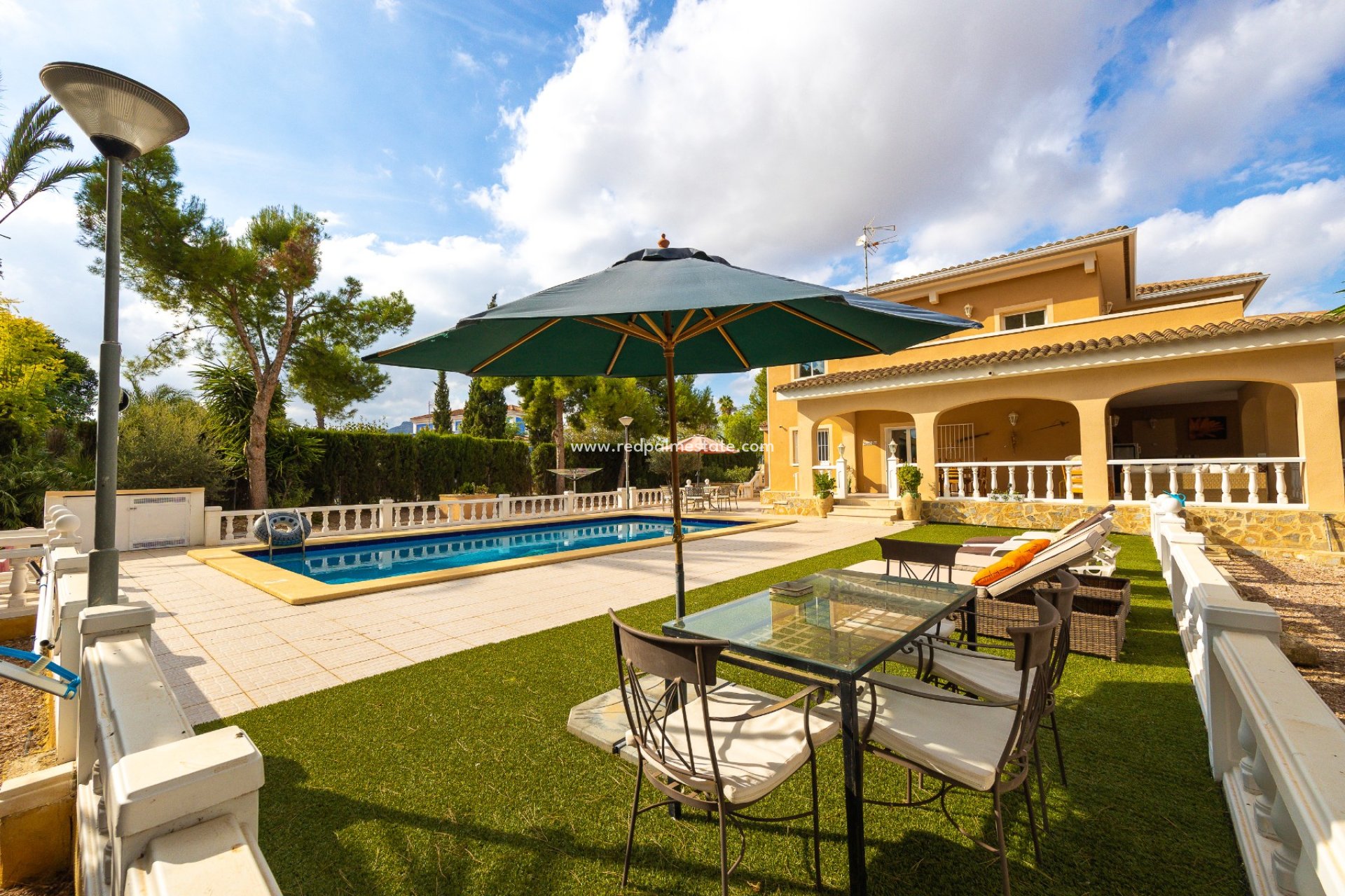 Revente - Villa -
Aspe - Inland