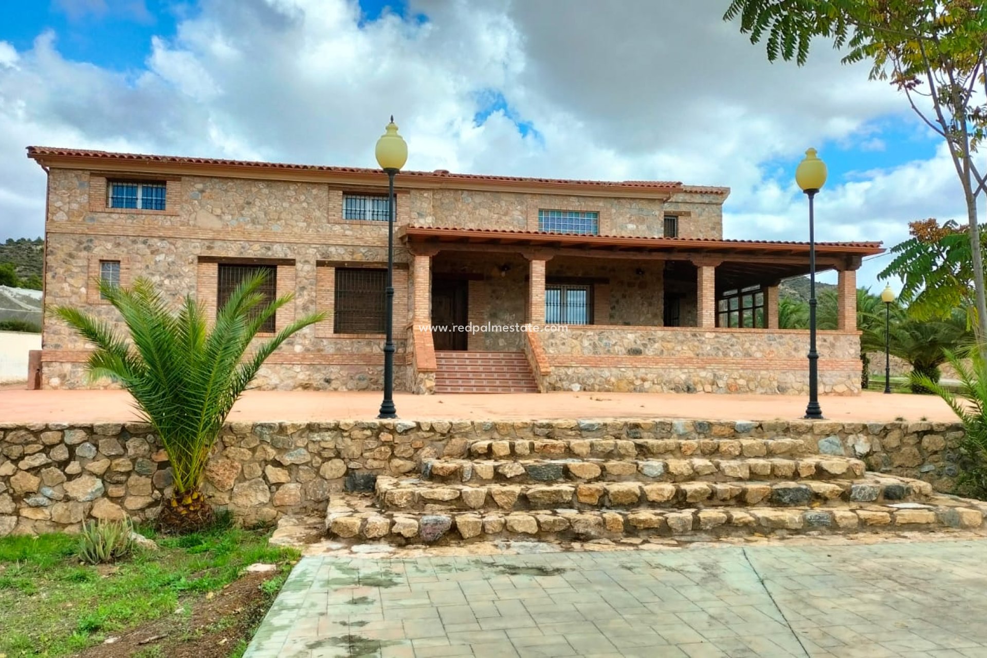 Revente - Villa -
Aspe - Inland