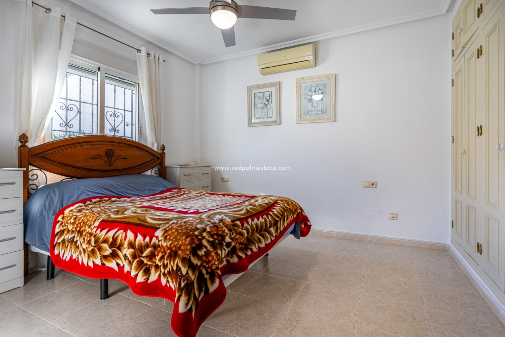 Revente - Villa -
Bigastro - Inland