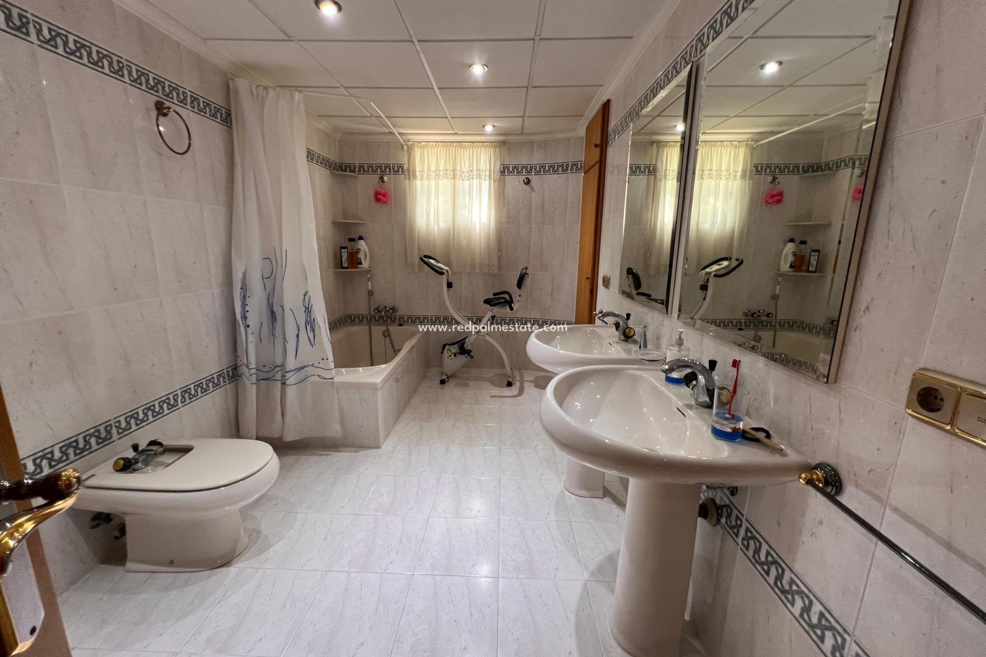 Revente - Villa -
Callosa de Segura