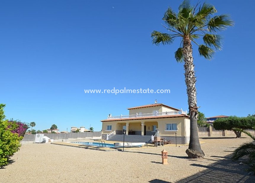 Revente - Villa -
Campos del Rio