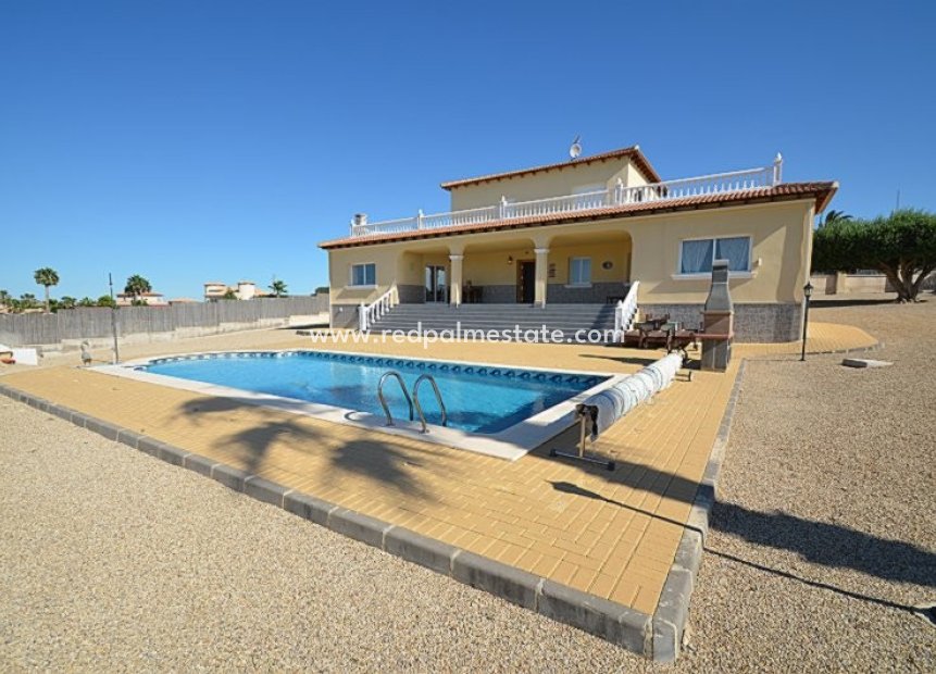 Revente - Villa -
Campos del Rio