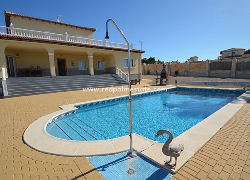 Revente - Villa -
Campos del Rio