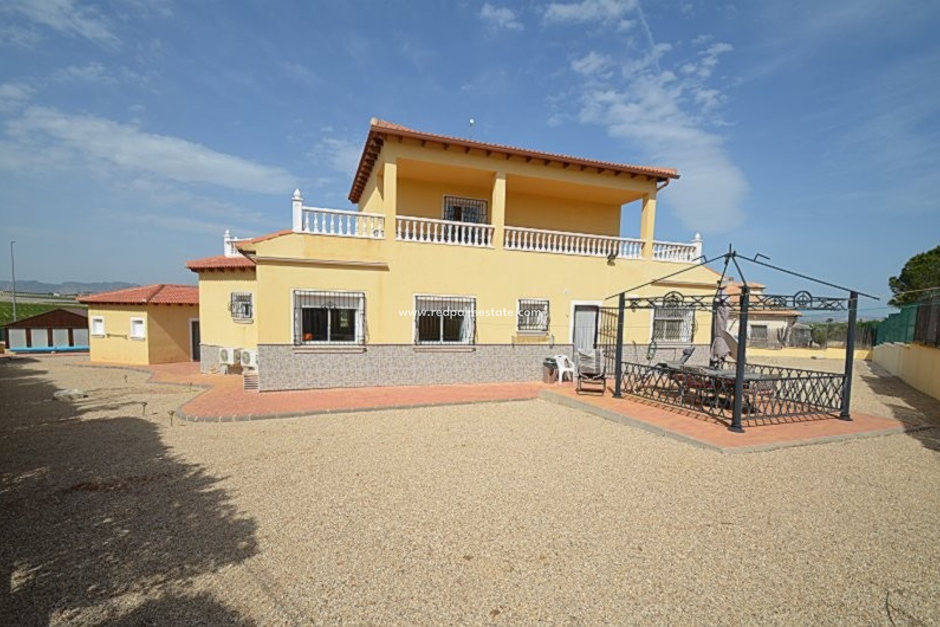 Revente - Villa -
Campos del Rio