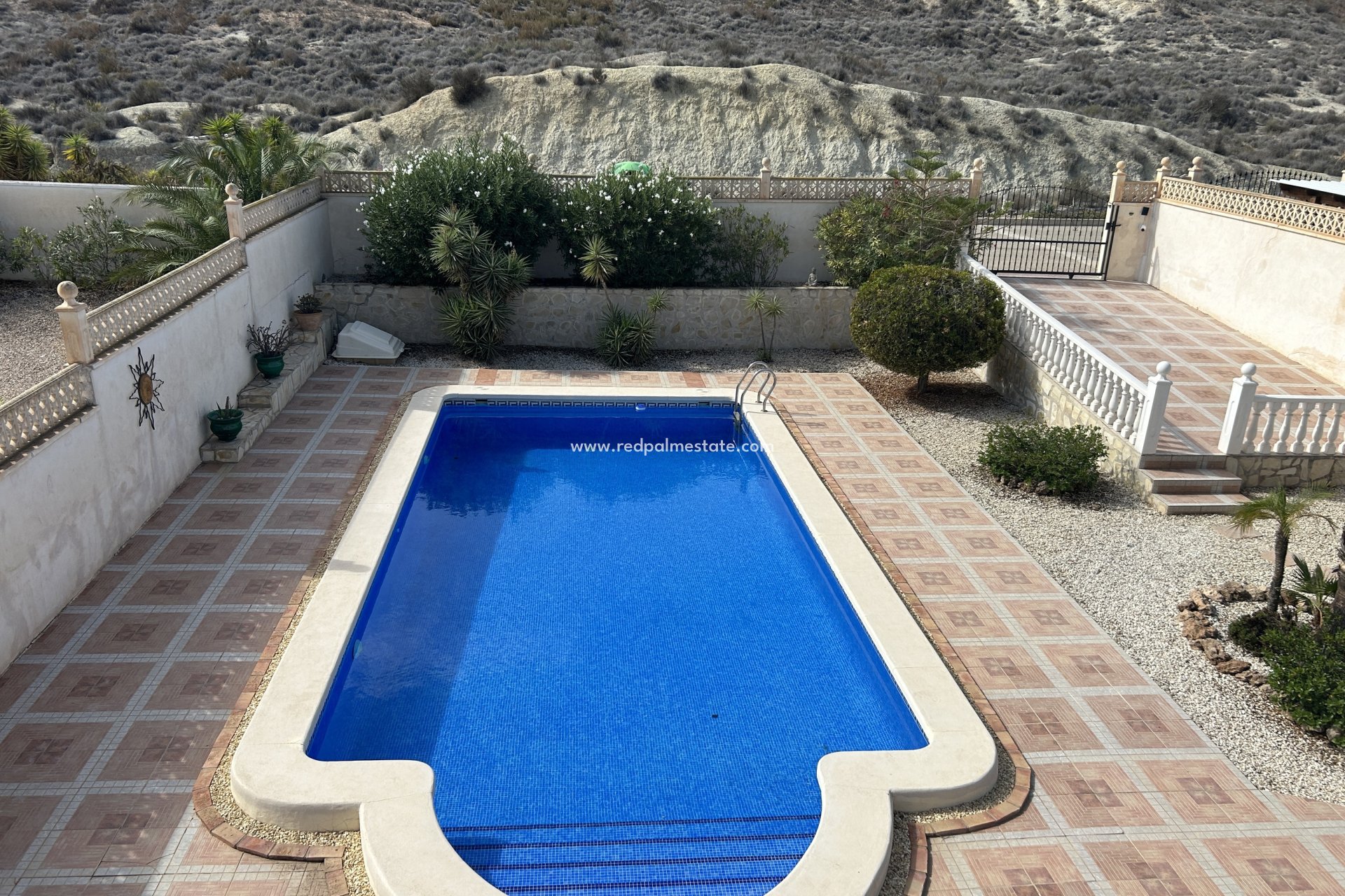 Revente - Villa -
Camposol - Inland