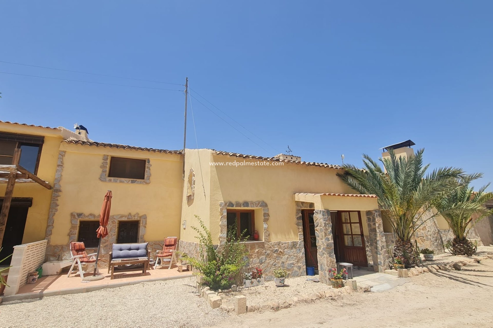 Revente - Villa -
Chinorlet - Inland